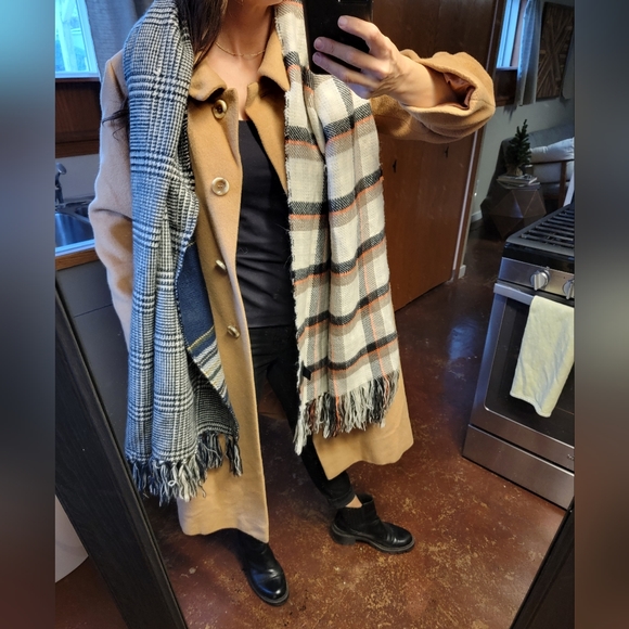 XL Steve Madden unique scarf - Picture 11 of 13